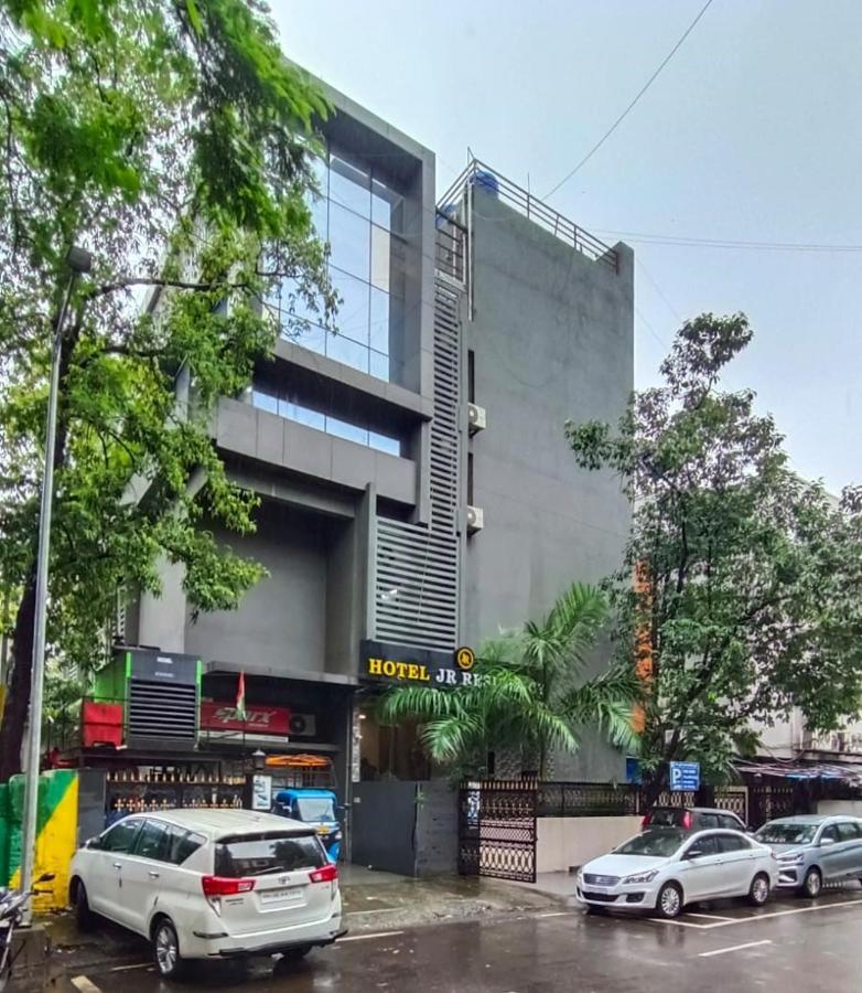 J R Residency Hotel Navi Mumbai Kültér fotó