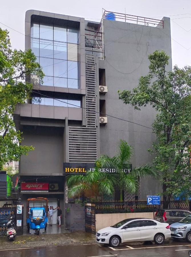 J R Residency Hotel Navi Mumbai Kültér fotó