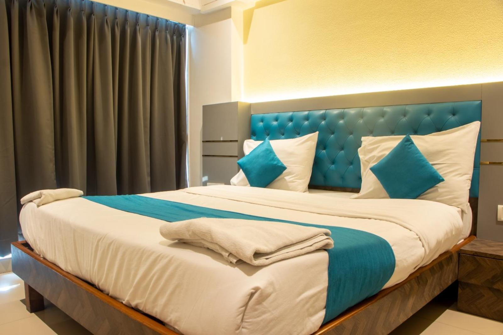 J R Residency Hotel Navi Mumbai Kültér fotó